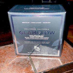 GlamGlow Youthmud mask